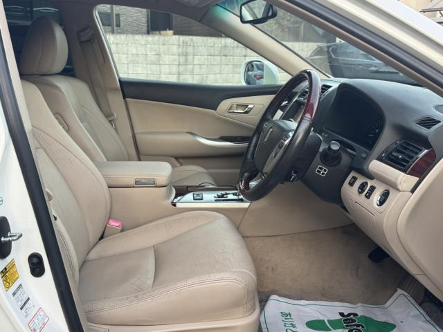 クラウン3.0 ロイヤルサルーン アニバーサリー エディション