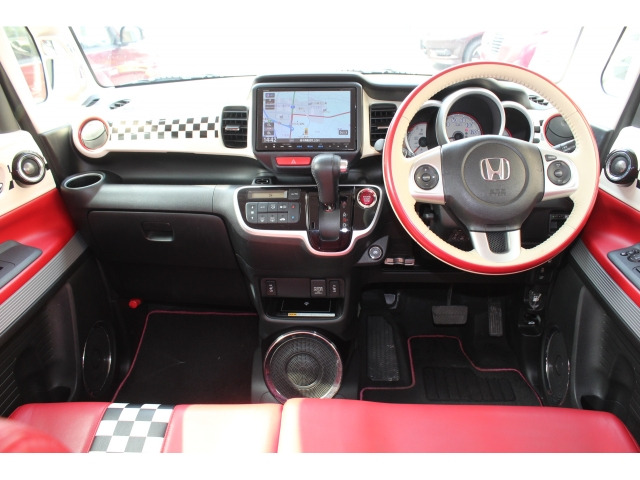 N-BOXスラッシュX 2トーンカラースタイル