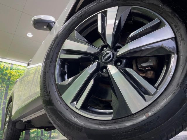 �y����19�C���`�A���~�z�C�[���z�O�ςɃ}�b�`���������A���~�z�C�[���𑕒����Ă���܂��B�e��ЊO�A���~�z�C�[����A�X�^�b�h���X�^�C�����戵�����Ă���܂��B���񂲑��k����������