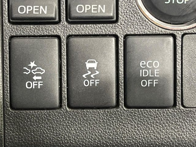 �y�X�}�[�g�A�V�X�g�z���s���ɑO���̎ԗ�����F�����A�Փ˂������Ȏ��͌x��ƃu���[�L�ŏՓˉ���Ɣ�Q�y�����A�V�X�g�B�����S�Ƀh���C�u�����y���݂��������܂��B