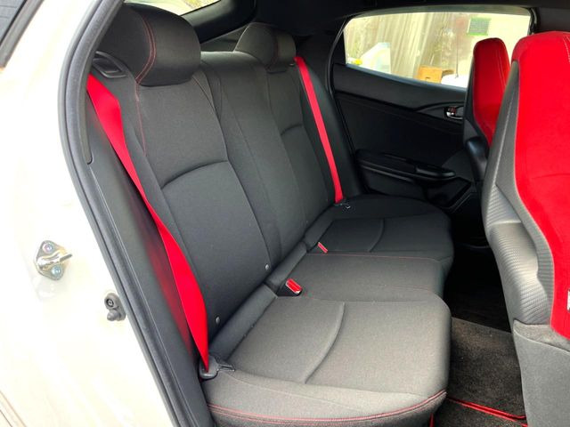 �㕔���Ȃ��C�ɂȂ�悤�ȃL�Y�E�����ւ��蓙�A�傫�ȃ_���[�W�͂Ȃ��A�ǍD�ȏ�Ԃł��B