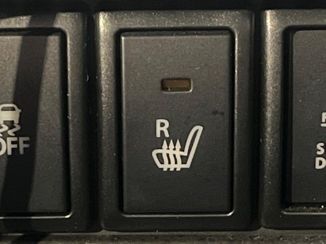 �y�V�[�g�q�[�^�[�z�������ɏd�󂷂�V�[�g�q�[�^�[!�G�A�R����葁�����܂��Ă����̂Ŋ�����̐l�����S�ł��ˁ�G�A�R���̉����͊������邩����A�Ƃ������ɂ����������߂ł��B