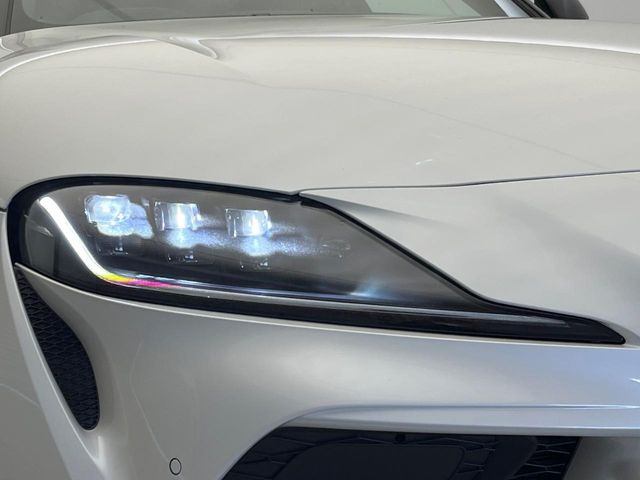 �yLED�w�b�h���C�g�z���V����ԑ��s�����ǍD�Ȏ��E���m�ۂ����S���ĉ^�]�ł��鍂�P�xLED�w�b�h���C�g�𑕔�!�_�����x�������A����d�͂��}�����Ă��܂��B