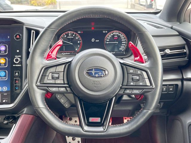 �y�����v�����X�e�A�����O�z�㎿�Ȋv���g�p���邱�ƂŁA��ɂ����������݂ƂĂ��^�]���₷���n���h���ł���