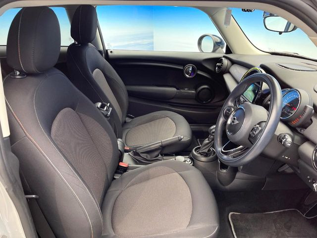 ���V�[�g�̎g�p��:�j��E�ւ�������Ȃ��A�����̒ʂ肫�ꂢ�ȏ�Ԃ��ێ����Ă���܂��B�܂��A�����N���[�j���O�E�R�[�e�B���O�����p�����������܂��B