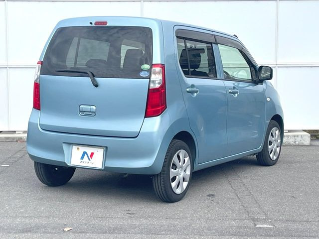 ��D�]�𒸂��Ă���܂��{�f�B�̒e�X�v���b�V���R�[�g���D�]��t���B�ʏ�̃K���X�R�[�g�ƈقȂ�A�ϋv�N��6�N�̖��@���K���X�R�[�e�B���O���A�{�f�B���L���C�ȏ�Ԃɕۂ��Ă���܂��B