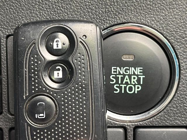 �y�L�[�t���[�V�X�e���z�J�o����|�P�b�g�ɓ��ꂽ�܂܂ł��h�A�̎{���E�������\�ȃX�}�[�g�L�[�𑕔��B�G���W���̃I���E�I�t�����J�M�����o���K�v����������Ƃ��Ă��֗��ł���