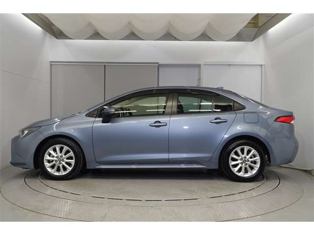 カローラ1.8 ハイブリッド S