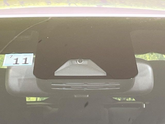 �y�g���^�Z�[�t�e�B�Z���X�z���s���ɑO���̎ԗ�����F�����A�Փ˂������Ȏ��͌x��ƃu���[�L�ŏՓˉ���Ɣ�Q�y�����A�V�X�g�B�����S�Ƀh���C�u�����y���݂��������܂��B