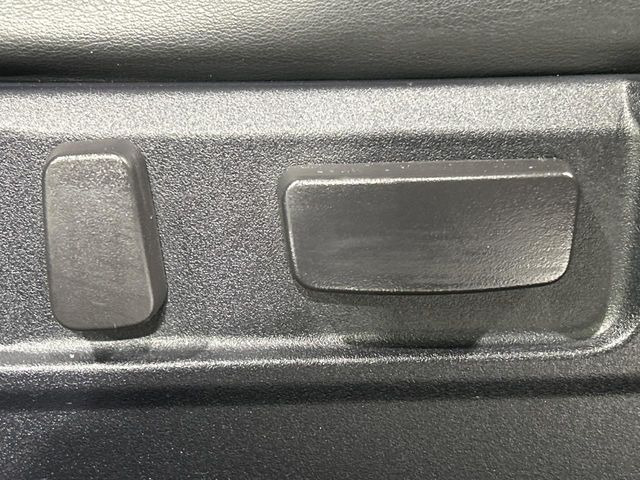 �y�p���[�V�[�g�z�X�C�b�`��ŊȒP�ɃV�[�g�̔��������\!�d��������͂�����܂���!���K�ȃV�[�g�|�W�V�����ɃZ�b�g���āA���K�ȃh���C�u�����y���݂��������B