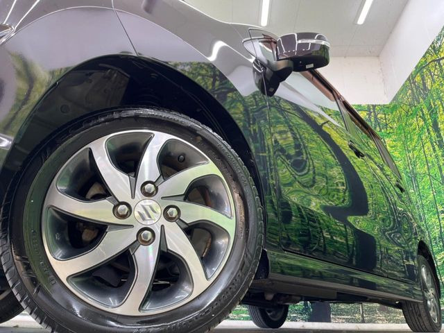 �y����14�C���`�A���~�z�C�[���z�O�ςɃ}�b�`���������A���~�z�C�[���𑕒����Ă���܂��B�e��ЊO�A���~�z�C�[����A�X�^�b�h���X�^�C�����戵�����Ă���܂��B���񂲑��k����������