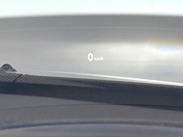 ���w�b�h�A�b�v�f�B�X�v���C:���݂̑��x�⑖�s�����f�W�^���\���ŉ^�]�ȑO���̃K���X�ɓ��e!�^�]���A���������炳���K�v�ȏ����m�F�ł���̂łƂ��Ă��֗��ň��S!