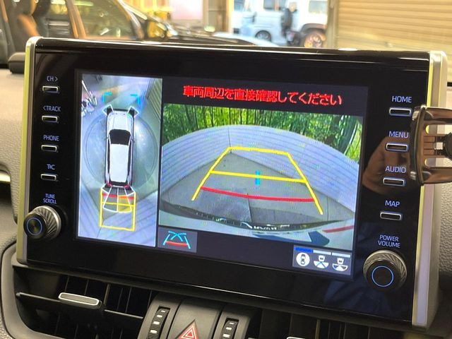 �y�p�m���~�b�N�r���[���j�^�[�z��p�̃J�����ɂ��A�ォ�猩���낵���悤�Ȏ��_��360�x�N���}�̎��͂��m�F���邱�Ƃ��ł��܂������p�������m�F���₷���A�����ꏊ�ł̐؂�Ԃ��⒓�Ԃ��X���[�Y�ɍs���܂��B