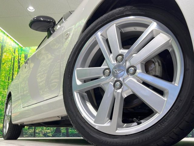 �y����16�C���`�A���~�z�C�[���z�O�ςɃ}�b�`���������A���~�z�C�[���𑕒����Ă���܂��B�e��ЊO�A���~�z�C�[����A�X�^�b�h���X�^�C�����戵�����Ă���܂��B���񂲑��k����������