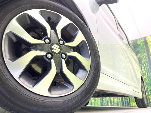 �y����15�C���`�A���~�z�C�[���z�O�ςɃ}�b�`���������A���~�z�C�[���𑕒����Ă���܂��B�e��ЊO�A���~�z�C�[����A�X�^�b�h���X�^�C�����戵�����Ă���܂��B���񂲑��k����������