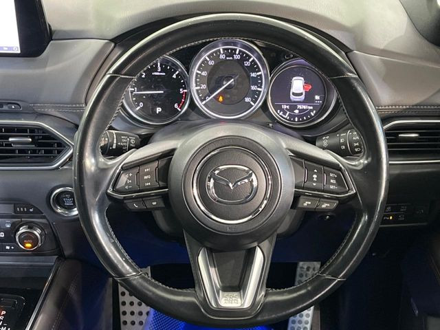 �y�����v�����X�e�A�����O�z�㎿�Ȋv���g�p���邱�ƂŁA��ɂ����������݂ƂĂ��^�]���₷���n���h���ł���