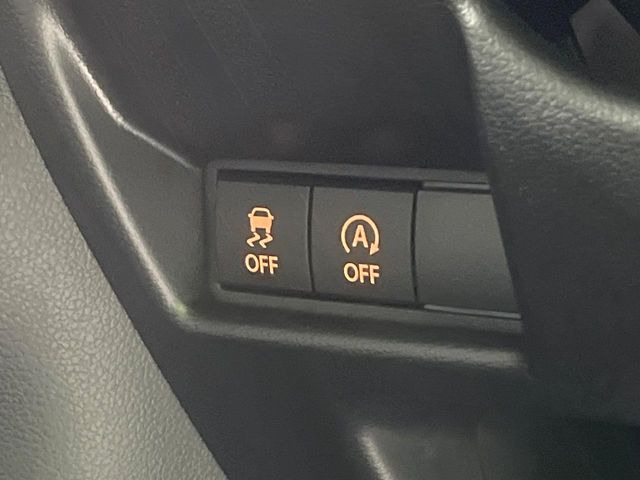 �y�A�C�h�����O�X�g�b�v�z�ԐM����a�؂Œ�Ԃ����ۂɃG���W�����~���A���ʂȔR���̏����}���܂��B�R��������ی�ɂȂ���@�\��G���W���̓u���[�L�𗣂��΍Ďn�����܂��B