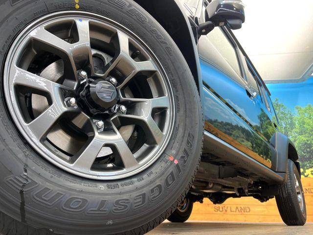 �y15�C���`�A���~�z�C�[���z�O�ςɃ}�b�`�����A���~�z�C�[���𑕒����Ă���܂��B�e��A���~�z�C�[����A�X�^�b�h���X�^�C�����戵�����Ă���܂��B���񂲑��k����������