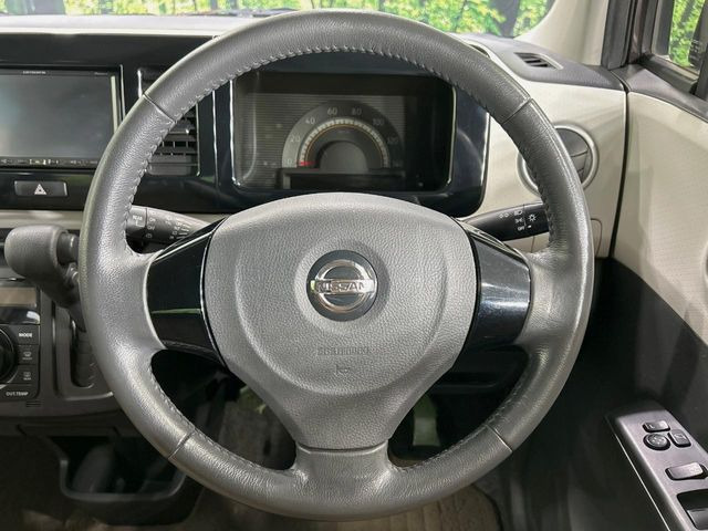 �y�����v�����X�e�A�����O�z�㎿�Ȋv���g�p���邱�ƂŁA��ɂ����������݂ƂĂ��^�]���₷���n���h���ł���