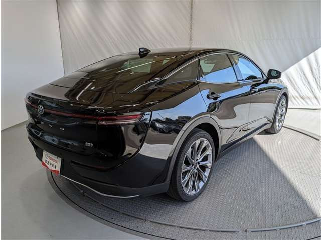 クラウンクロスオーバー2.5 G アドバンスト レザー パッケージ E-Four 4WD