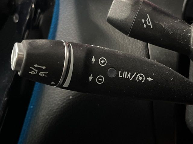 ���f�B�X�g���j�b�N�v���X:�s�s�A�x�O�A�������H�Ȃǂ̑��s���ɁA�X�e���I�}���`�p�[�p�X�J�����ƃ��[�_�[�Z���T�[�ɂ��A�O���Ԃ�F�����đ��x�ɉ������Ԋԋ������ێ����鎟����̃N���R��!