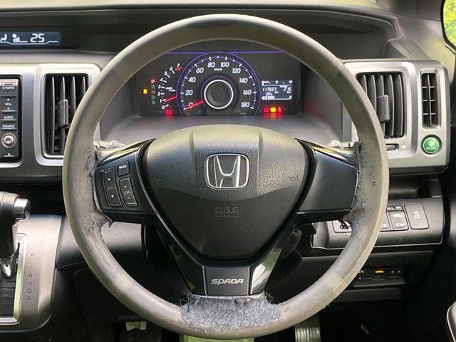 �y�X�e�A�����O�X�C�b�`�z�^�]���A�O������ڐ������炷���ƂȂ��A�I�[�f�B�I���̑��삪�\�ȕ֗��@�\!���S&���K�ȃh���C�u�����o���Ă���܂���