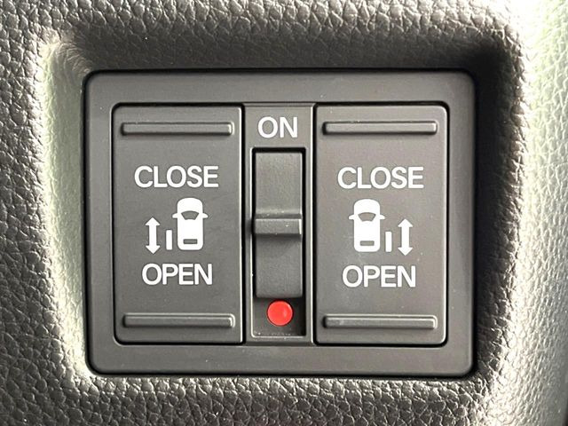 �y�����p���[�X���C�h�h�A�z�X�}�[�g�L�[��^�]�Ȃ̃X�C�b�`�Ō�ȗ����X���C�h�h�A�̊J���\���d��������͂����ăh�A���J����K�v�������A�����Ȃ��q�l�ł��ȒP�ɊJ���߂ł����K�ł���