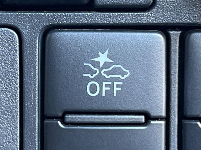 �y�g���^�Z�[�t�e�B�Z���X�z���s���ɑO���̎ԗ�����F�����A�Փ˂������Ȏ��͌x��ƃu���[�L�ŏՓˉ���Ɣ�Q�y�����A�V�X�g�B�����S�Ƀh���C�u�����y���݂��������܂��B