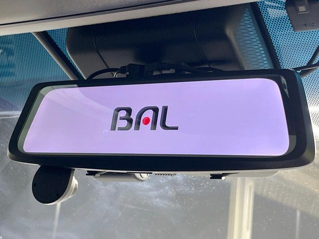 �y�f�W�^���C���i�[�~���[�z��Ȃ̑傫�ȉו��⓯��҂Ō�����m�F���Â炢���ł����S!�J�������B�e�����ԗ�����̉f�������[���~���[���ɕ\���B�N���A�Ȏ��E�ŏ󋵂̊m�F���\�ł�!