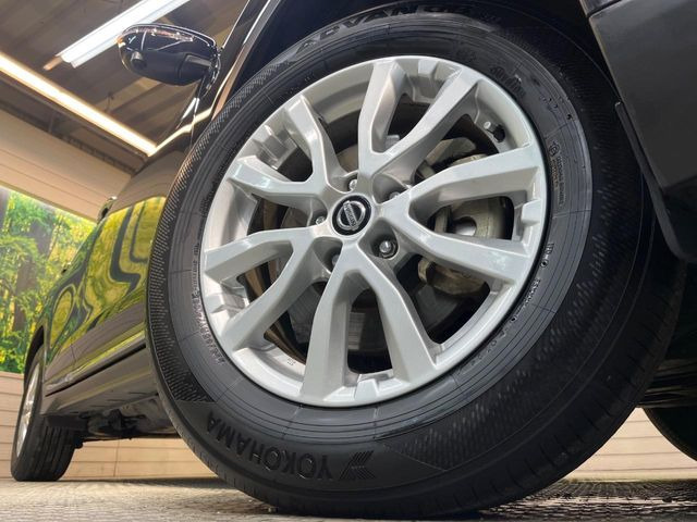 �y����17�C���`�A���~�z�C�[���z�O�ςɃ}�b�`���������A���~�z�C�[���𑕒����Ă���܂��B�e��ЊO�A���~�z�C�[����A�X�^�b�h���X�^�C�����戵�����Ă���܂��B���񂲑��k����������