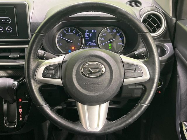 �y�����v�����X�e�A�����O�z�㎿�Ȋv���g�p���邱�ƂŁA��ɂ����������݂ƂĂ��^�]���₷���n���h���ł���