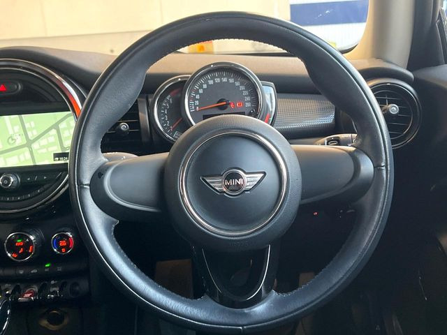 ���n���h�����̃X�������Ȃ��A���ꂢ�ȏ�Ԃ��ێ����Ă���܂��B�e�X�C�b�`���̓�����m�F�ς݂ł��B