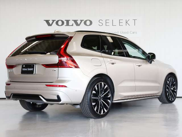 XC60ウルトラ T6 AWD プラグイン ハイブリッド 4WD