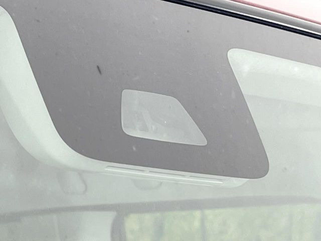 �y�X�}�[�g�A�V�X�g�z���s���ɑO���̎ԗ�����F�����A�Փ˂������Ȏ��͌x��ƃu���[�L�ŏՓˉ���Ɣ�Q�y�����A�V�X�g�B�����S�Ƀh���C�u�����y���݂��������܂��B