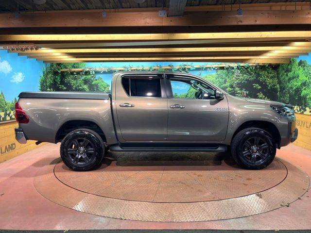 �������x�̃K���X�疌�ŝ����͂������A�㎿�ȃc���E����������B���O����_���J�����؂Ȉ��Ԃ�ی삵�A�F�����E�򉻂�h�~�B�u�e�X�v���b�V���R�[�g�v�A�u�e�v���~�b�T�R�[�g�v���炨�I�т��������܂��B