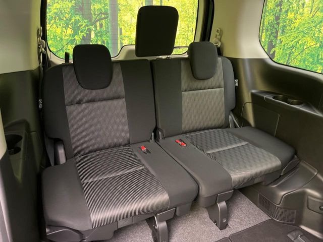 3��ڃV�[�g�͂�������ԗǍD����l�ł��������ƍ����Ē����܂��̂ŁA��l���ł̂��o���������N���N�ł��􂲉Ƒ��ŁA�C�̒m�ꂽ���ԂŁA�h���C�u�ɍs���̂��y���݂ł��ˁ�