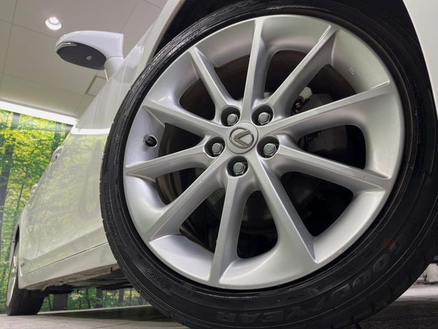 �y����17�C���`�A���~�z�C�[���z�O�ςɃ}�b�`���������A���~�z�C�[���𑕒����Ă���܂��B�e��ЊO�A���~�z�C�[����A�X�^�b�h���X�^�C�����戵�����Ă���܂��B���񂲑��k����������