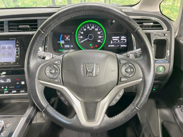 �y�X�e�A�����O�X�C�b�`�z�^�]���A�O������ڐ������炷���ƂȂ��A�I�[�f�B�I���̑��삪�\�ȕ֗��@�\!���S&���K�ȃh���C�u�����o���Ă���܂���