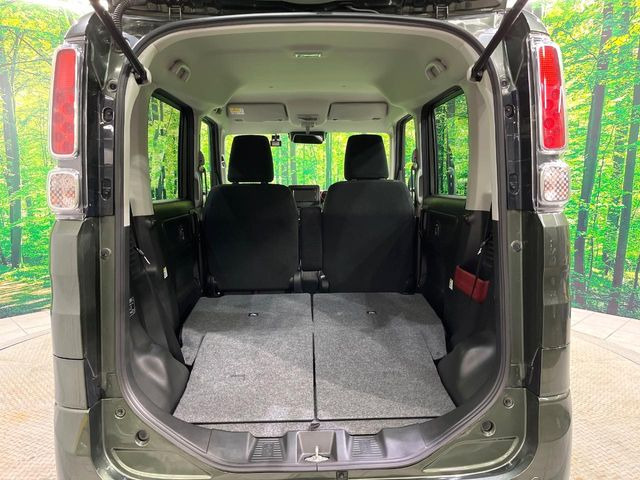 ���i�̂���������ʋ΁A���}���ɏ\���ȉ׎��X�y�[�X���m�ۂ��Ă���܂��B�Z�J���h�V�[�g��|���ƁA�傫�ȉו��̐ύڂ��\�ł���