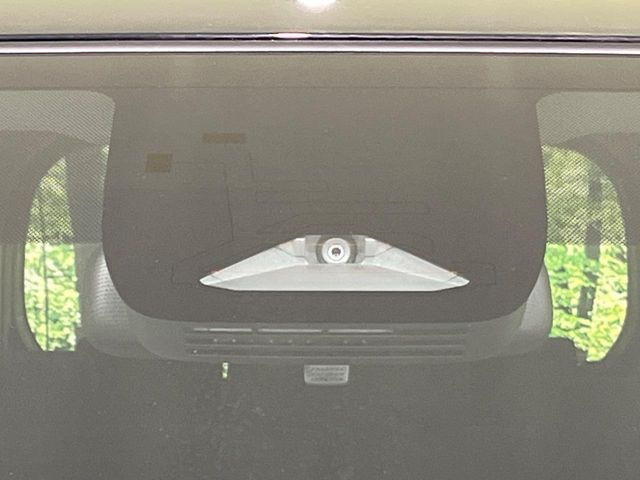 �y�g���^�Z�[�t�e�B�Z���X�z���s���ɑO���̎ԗ�����F�����A�Փ˂������Ȏ��͌x��ƃu���[�L�ŏՓˉ���Ɣ�Q�y�����A�V�X�g�B�����S�Ƀh���C�u�����y���݂��������܂��B