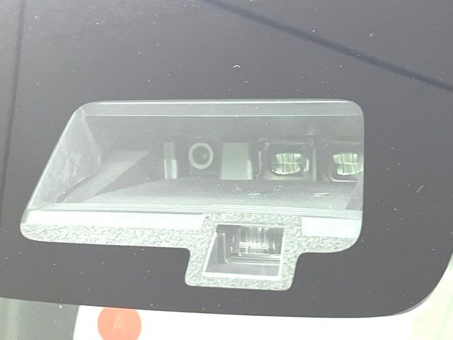 �y�X�Y�L �Z�[�t�e�B�T�|�[�g�z���s���ɑO���̎ԗ�����F�����A�Փ˂������Ȏ��͌x��ƃu���[�L�ŏՓˉ���Ɣ�Q�y�����A�V�X�g�B�����S�Ƀh���C�u�����y���݂��������܂��B