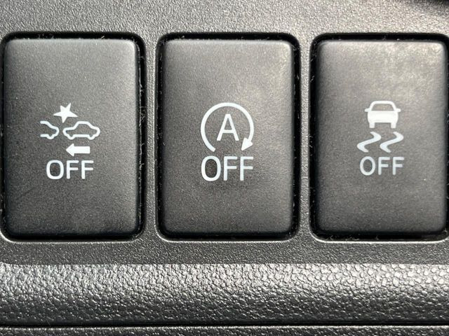 �y�X�}�[�g�A�V�X�g�z���s���ɑO���̎ԗ�����F�����A�Փ˂������Ȏ��͌x��ƃu���[�L�ŏՓˉ���Ɣ�Q�y�����A�V�X�g�B�����S�Ƀh���C�u�����y���݂��������܂��B