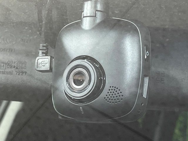 �y�h���C�u���R�[�_�[�z���S�E���S�ȃJ�[���C�t�ɕK�{�̃h���C�u���R�[�_�[�𑕔�!���s���͂������A������^�]�⎖�̂ɑ��������ۂ̏󋵂��f���ŋL�^���A����̃��X�N�ɔ����܂��B