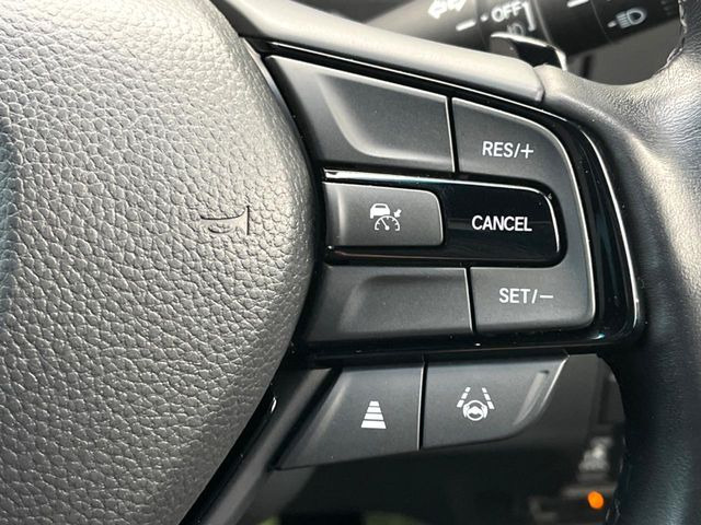 �y�z���_�Z���V���O�z���s���ɑO���̎ԗ�����F�����A�Փ˂������Ȏ��͌x��ƃu���[�L�ŏՓˉ���Ɣ�Q�y�����A�V�X�g�B�����S�Ƀh���C�u�����y���݂��������܂��B