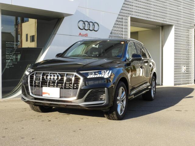 Q755 TFSI クワトロ Sライン 4WD