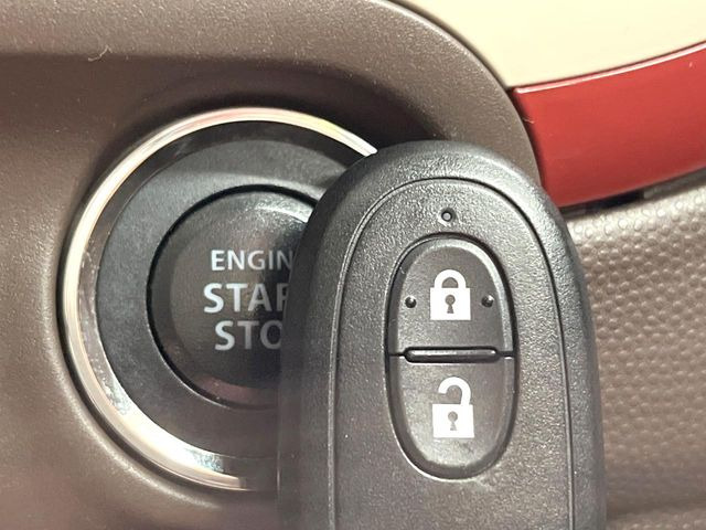 �y�L�[���X�X�^�[�g�V�X�e���z�J�o����|�P�b�g�ɓ��ꂽ�܂܂ł��h�A�̎{���E�������\�ȃX�}�[�g�L�[�𑕔��B�G���W���̃I���E�I�t�����J�M�����o���K�v����������Ƃ��Ă��֗��ł���