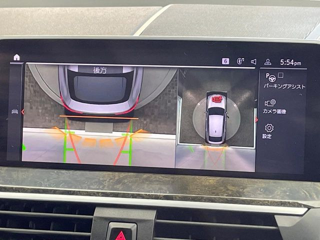 ���p�m���~�b�N�r���[���j�^�[:��p�̃J�����ɂ��A�ォ�猩���낵���悤�Ȏ��_��360�x�N���}�̎��͂��m�F���邱�Ƃ��ł��܂������p�������m�F���₷���A�����ꏊ�ł̐؂�Ԃ��⒓�Ԃ��X���[�Y�ɍs���܂��B