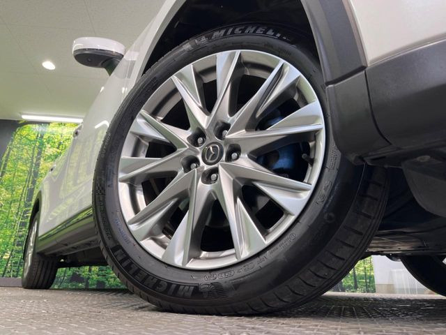 �y�����I�v�V����18�C���`�A���~�z�C�[���z�����I�v�V�����z�C�[���𑕒��B���s���\�̌���ɉ����A�O�ς����X�^�C���b�V���ɂȂ��Ă��܂��B