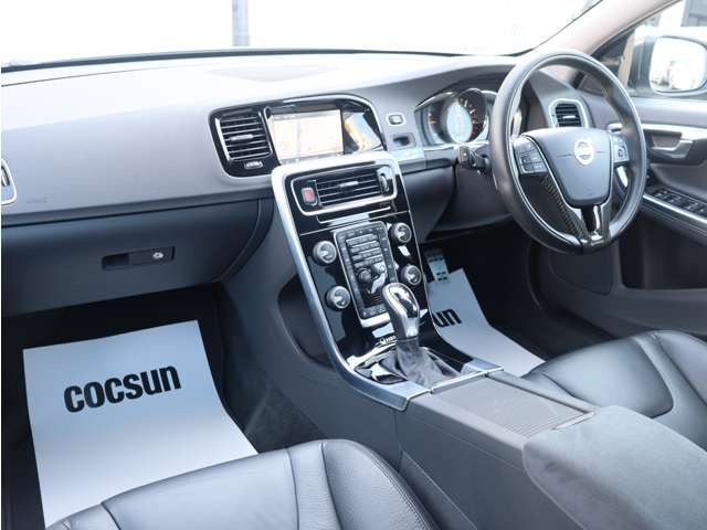 �h�C�c�̃{���{���`���[�j���O���[�J�[HEICO SPORTIV�̐��K�̔��X���t���ƈ��m���ɂ�HEICO SPORTIV�v���~�A���p�[�g�i�[KANTO / TOKAI�Ƃ��ĉ^�c�����Ă��܂��B