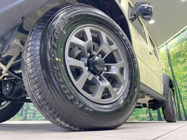 �y����15�C���`�A���~�z�C�[���z�O�ςɃ}�b�`���������A���~�z�C�[���𑕒����Ă���܂��B�e��ЊO�A���~�z�C�[����A�X�^�b�h���X�^�C�����戵�����Ă���܂��B���񂲑��k����������